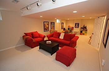 5th image of 432 Upshire Cir