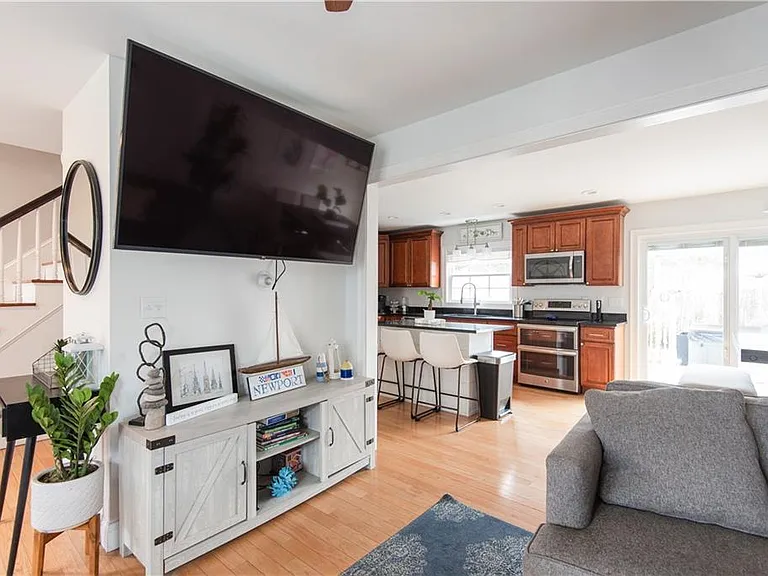 88 Kay St — Photo 10