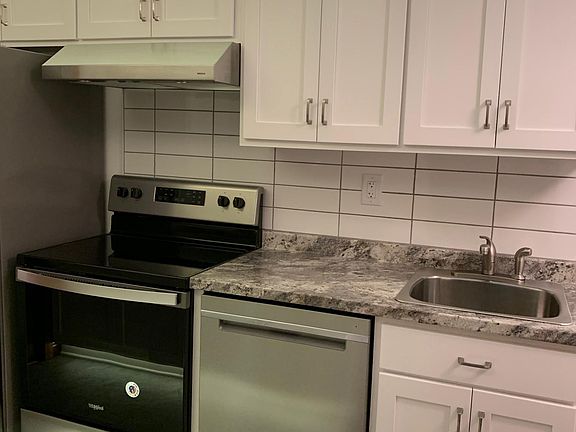4th image of 3719 Rocky River Dr #1