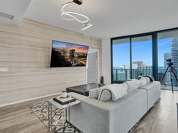 4th image of 801 S Miami Ave Unit 4901