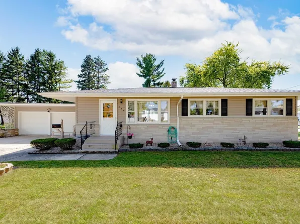 426 W Plymouth St, Jefferson, WI 53549