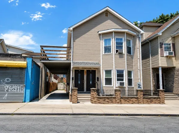 47 Oak St, Paterson, NJ 07501