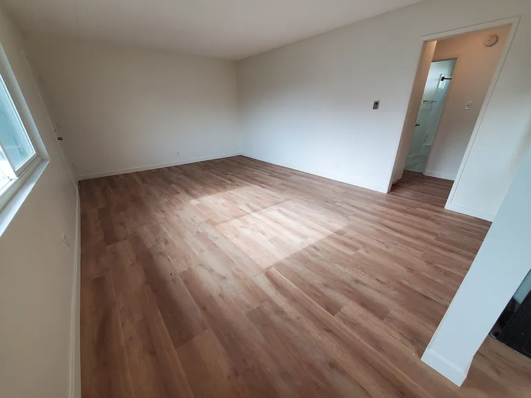635 Coronado Ave #7 — Photo 6
