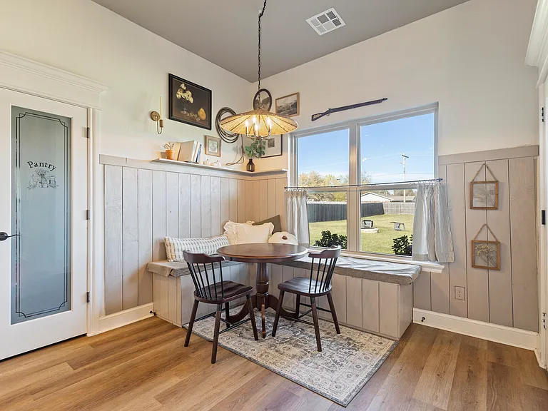 Dining nook