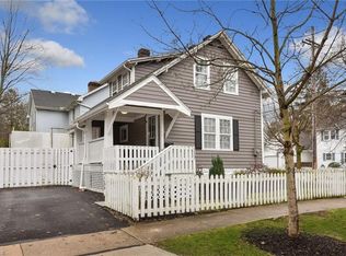 117 Solon Rd, Chagrin Falls, OH 44022