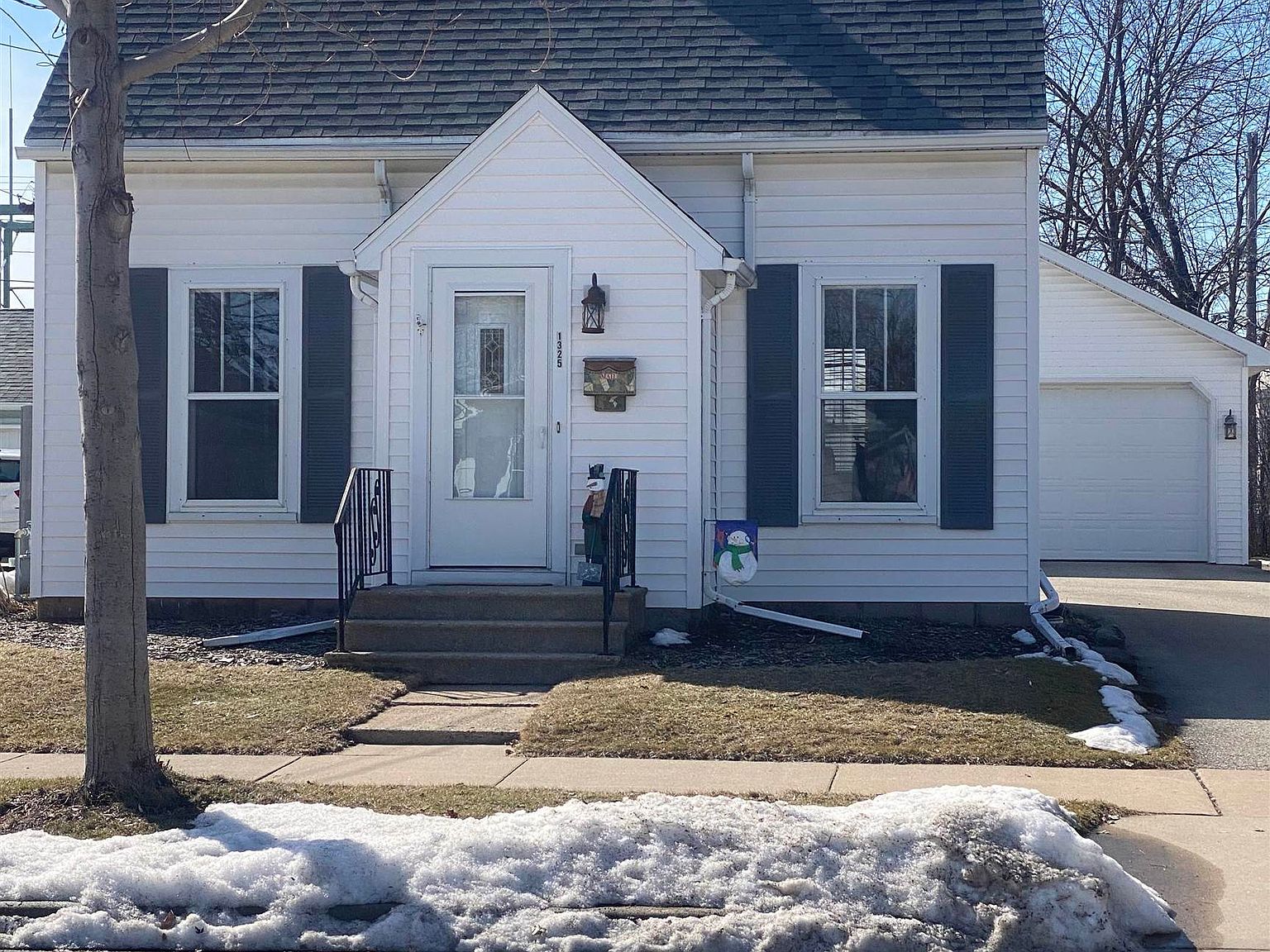 1325 N Erb St, Appleton, WI 54911 Zillow