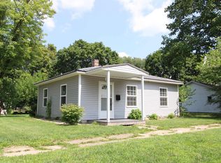 214 W 4th St, Rochester, IN 46975