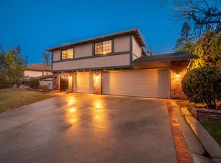 3673 Hampstead Rd, Glendale, CA 91206