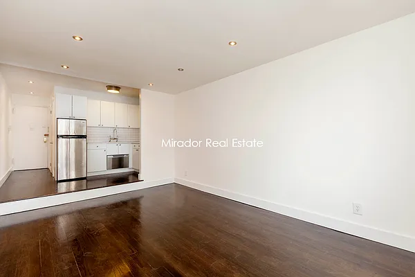 Rented by Mirador Real Estate | media 15