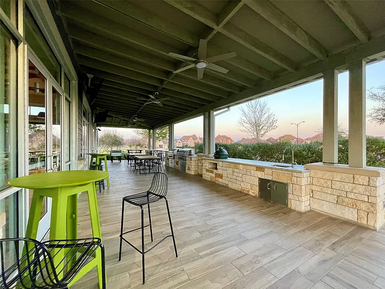 4334 Hemlock Grove Ln — Photo 46