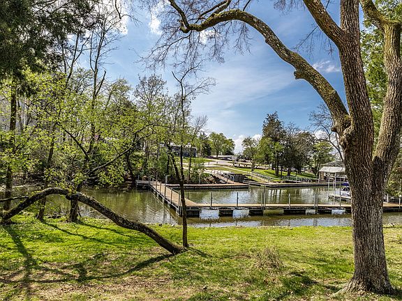 2nd image of 1144 Lock 4 Rd #H3