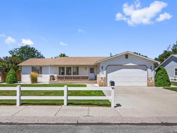 1004 W 5th St, Filer, ID 83328