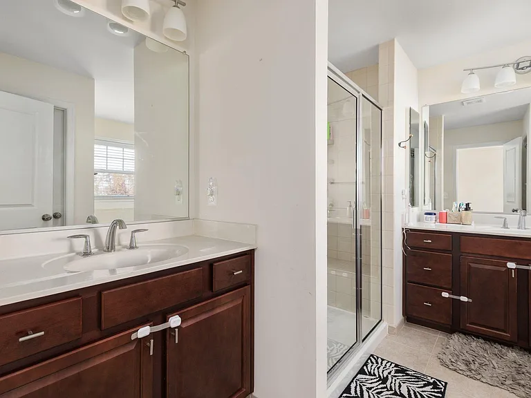 42304 Lancaster Woods Sq — Photo 21