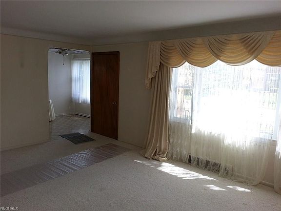 3rd image of 8324 Southington Dr