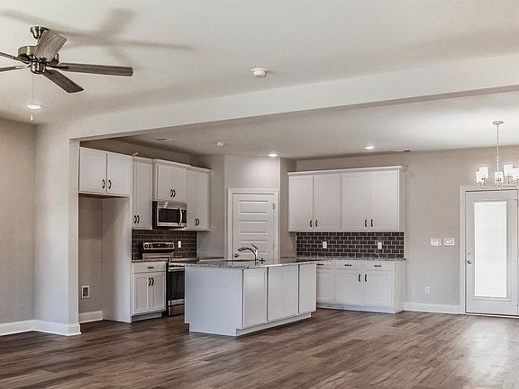 4th image of 1088 Wishford Cir