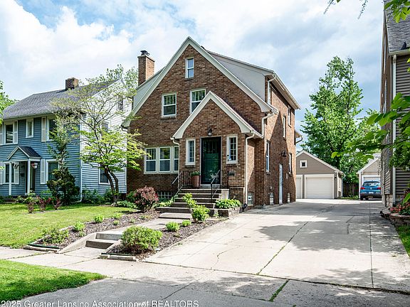2nd image of 1719 W Hillsdale St