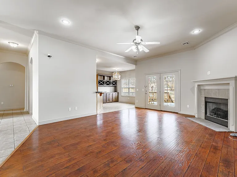 4303 W Olive St — Photo 5