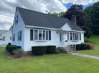 22 Valley Rd, Woburn, MA 01801