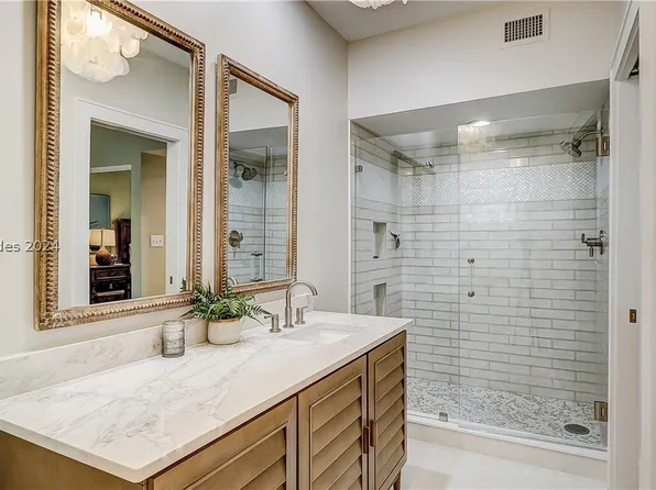 3 Shelter Cove Ln APT 7485, Hilton Head Island, SC 29928