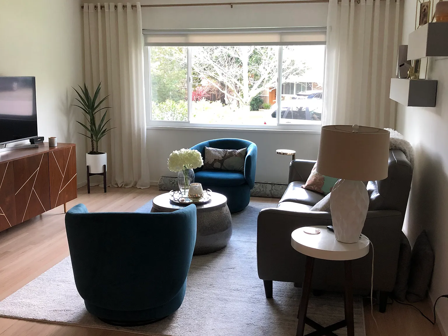 1 bed, $3,000 — Photo 2