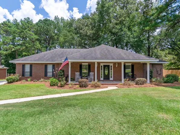 12 Franklin Pl, Hattiesburg, MS 39402