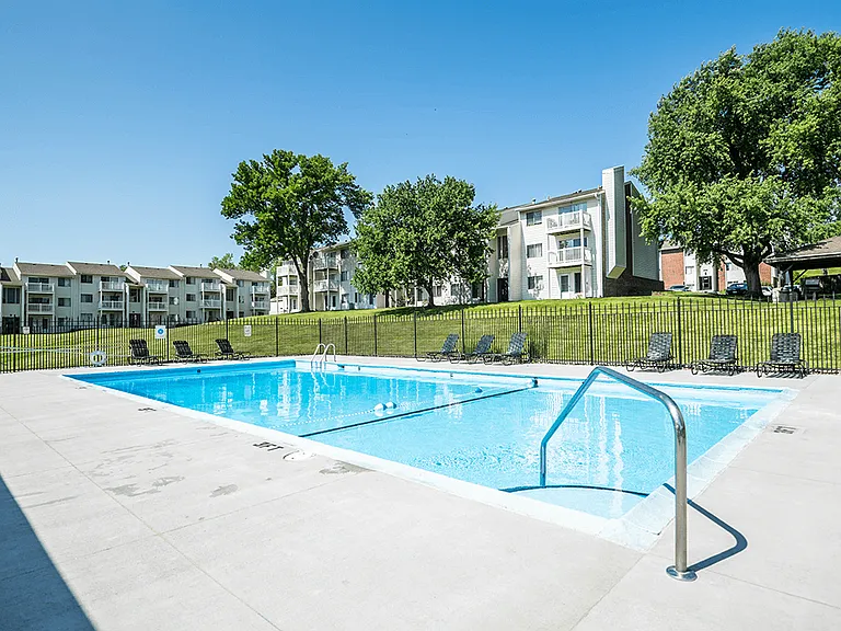 Sparkling Swimming Pool!