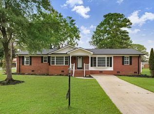 201 Shady Lane Dr, Smithfield, NC 27577