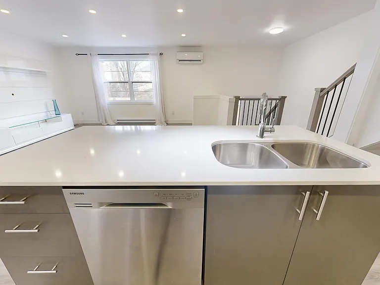 105 Andover Dr #24 — Photo 5