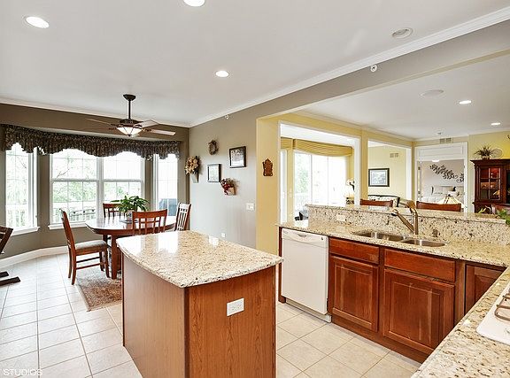 5th image of 14252 Redmond Dr