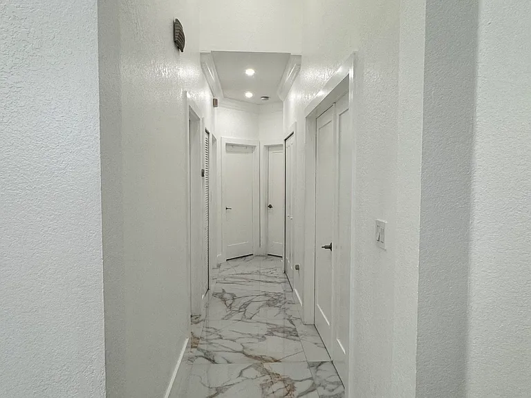 11500 SW 153rd Ave — Photo 14