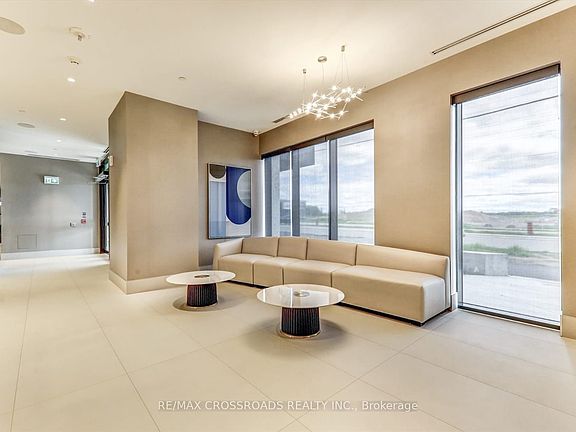 4th image of 2550 Simcoe St N #1021