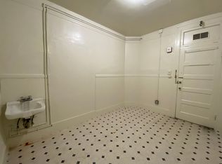 666 Sacramento St #3, San Francisco, CA 94111