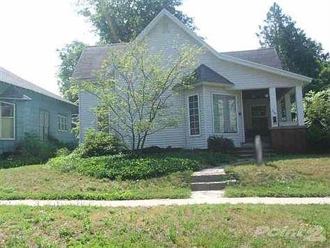 1st image of 318 E Chapin St
