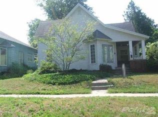 318 E Chapin St, Cadillac, MI 49601
