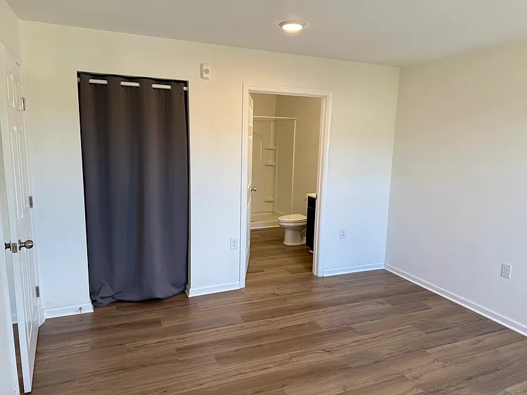 480 Main St #1000-B — Photo 9