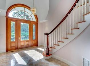 102 Kettle Hole Rd, Bolton, MA 01740