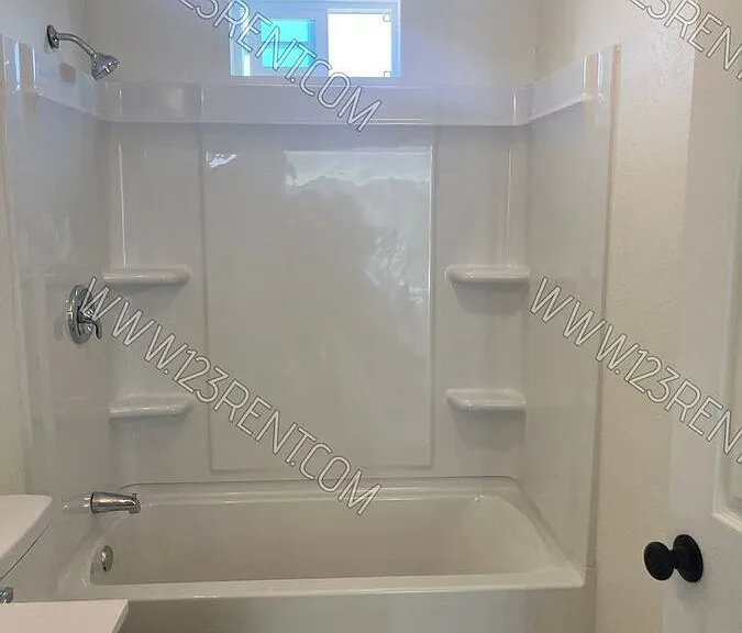 509 E Avenue Q #5-B — Photo 17