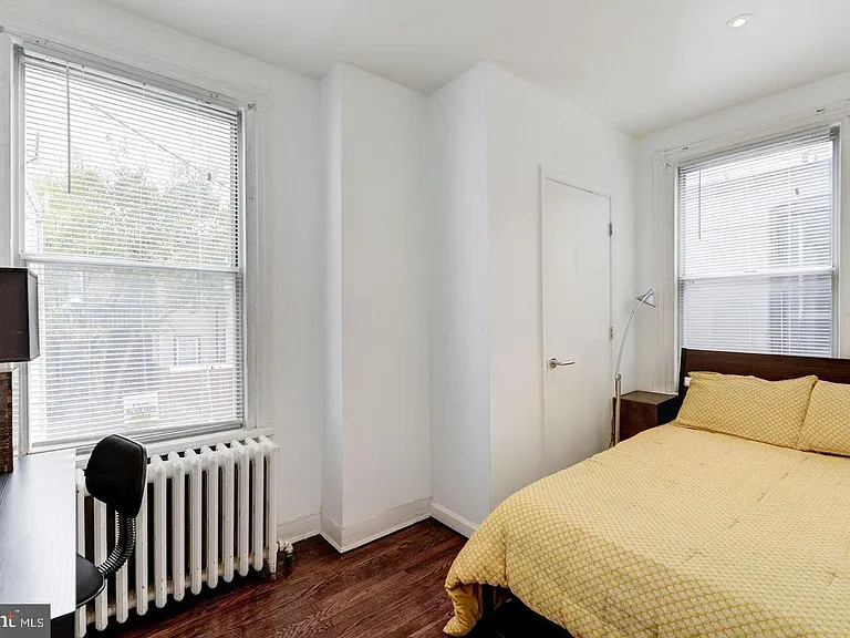 1957 3rd St NW — Photo 20