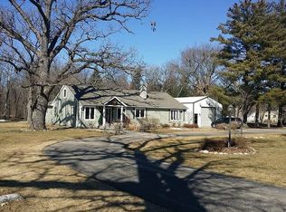 W377S5229 Pretty Lake Rd, Dousman, WI 53118