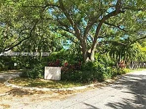 400 NE 86th St — Photo 51