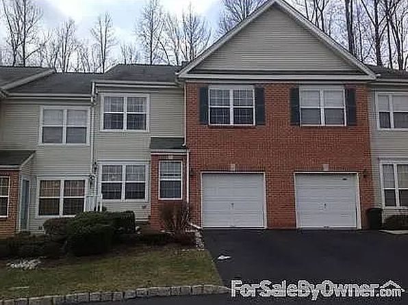 302 Wellington Park Dr