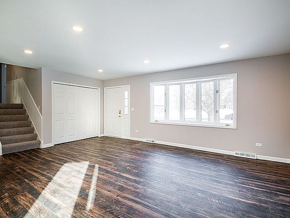 3rd image of 4N580 Faireno Dr