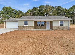 121 Rawdon Tarn Rd, Houston, MO 65483