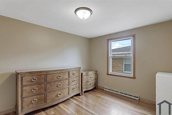 3rd image of 7606 W Grantosa Dr