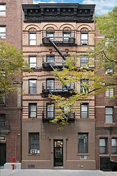 121 East 82nd Street in Upper East Side