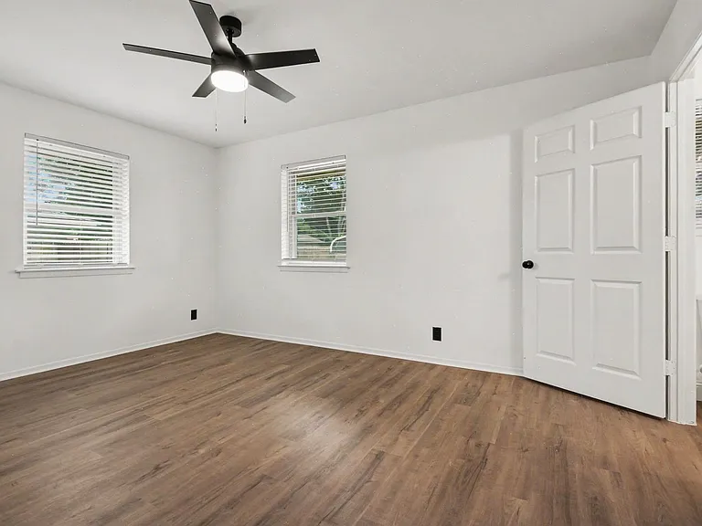 3407 Tipps Dr — Photo 17