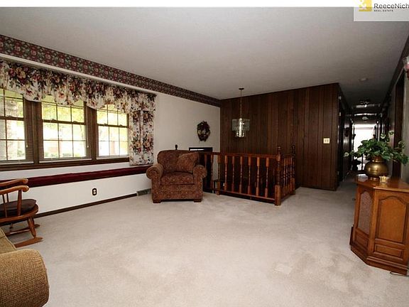 5th image of 7102 Garnett St