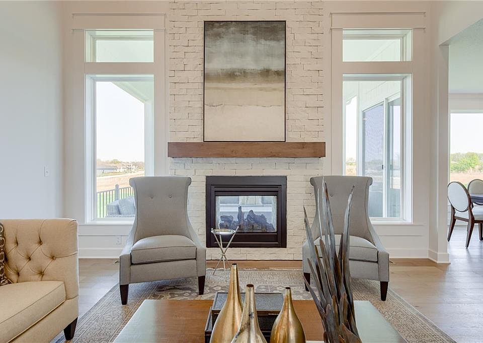 1st image of 18336 Monrovia St