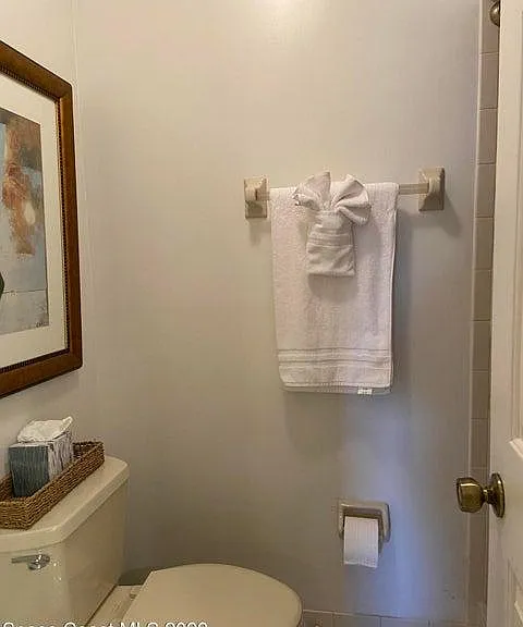 1039 Country Club Dr — Photo 10