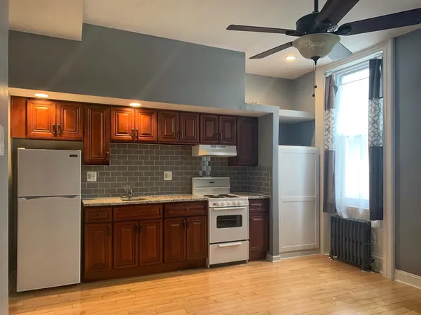 216 N 13th St #2F, Philadelphia, PA 19107